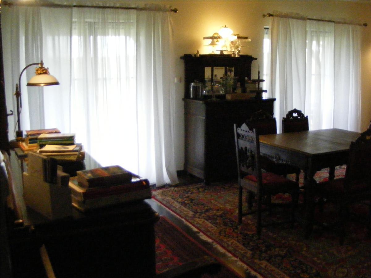 Dworek Lachowicze Grzegorzewice Extérieur photo